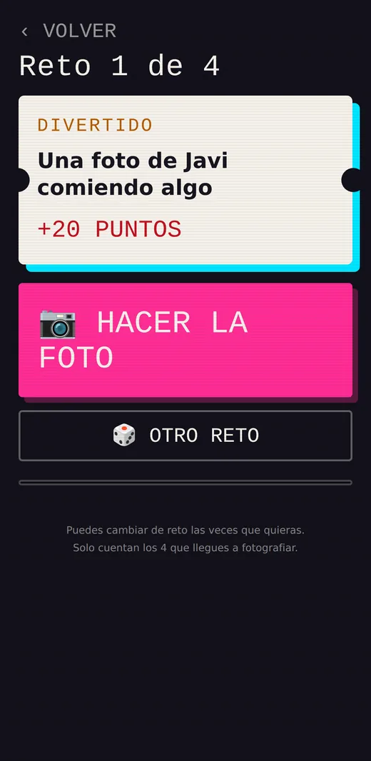 Tarjeta de reto con el texto «Una foto de Javi comiendo algo» y los puntos que da